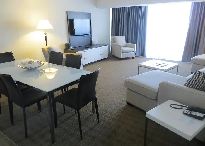 One-Bedroom King Suite